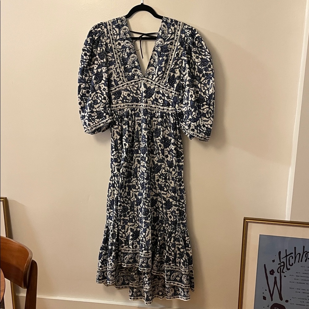 Love the Label Blue and White Floral V-Neck Midi Dress
